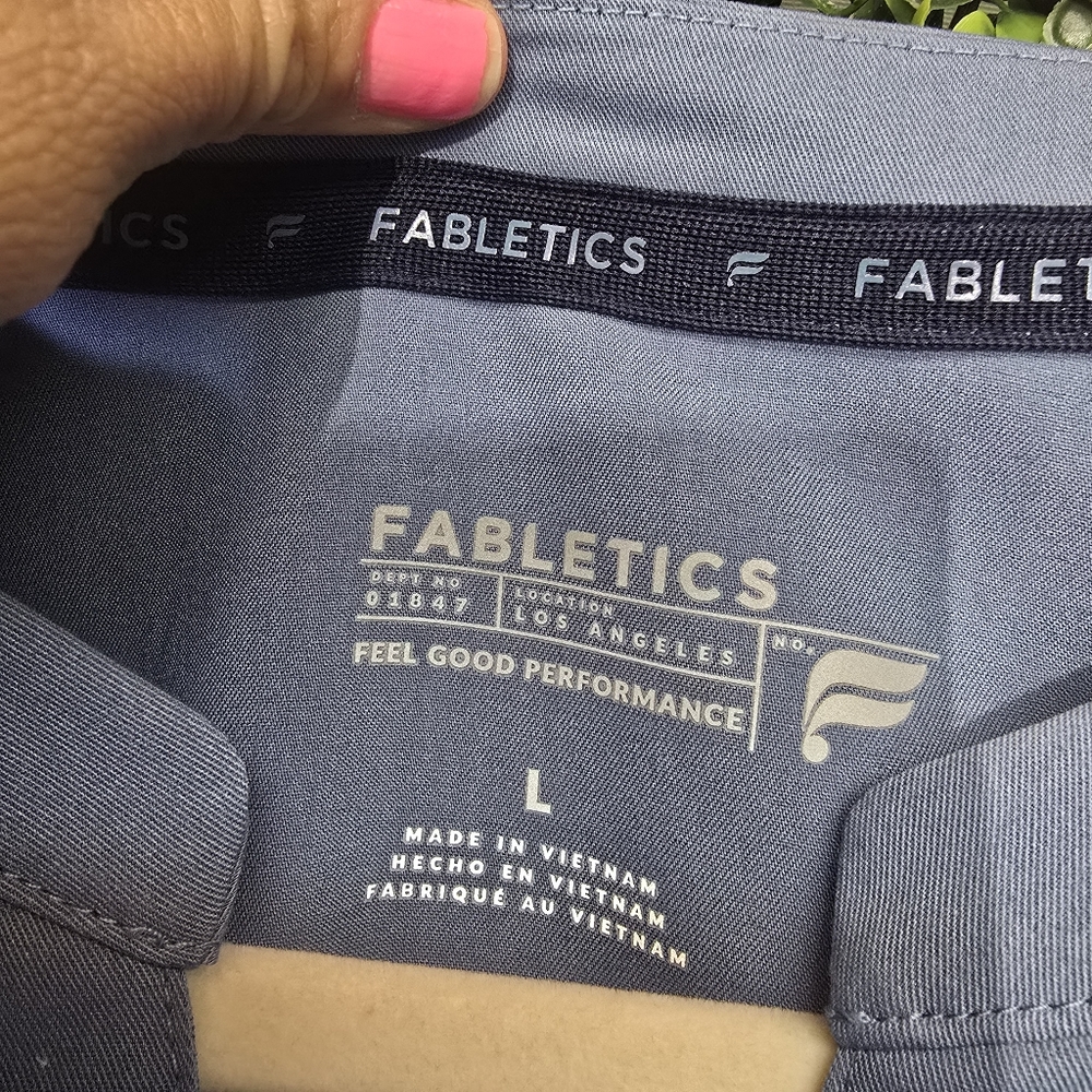 Fabletics Envolve Oversized Scrub Top L - image 9